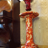 Faux marbre rouge languedoc peint sur colonne bois initialement très abimée